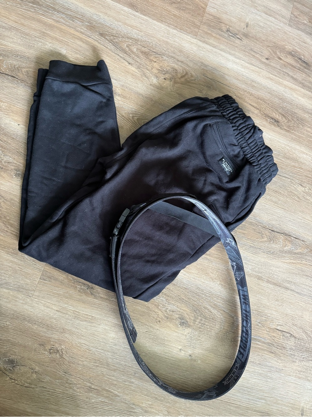 Men's large GUARDIAN CARRY JOGGERS WITH SLIMLINE carry belt pants